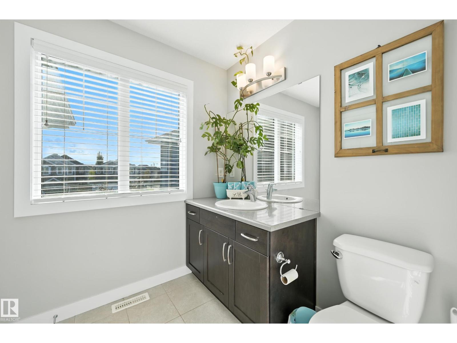 Photo 27 of 16640 14 Av Sw, Edmonton AB
