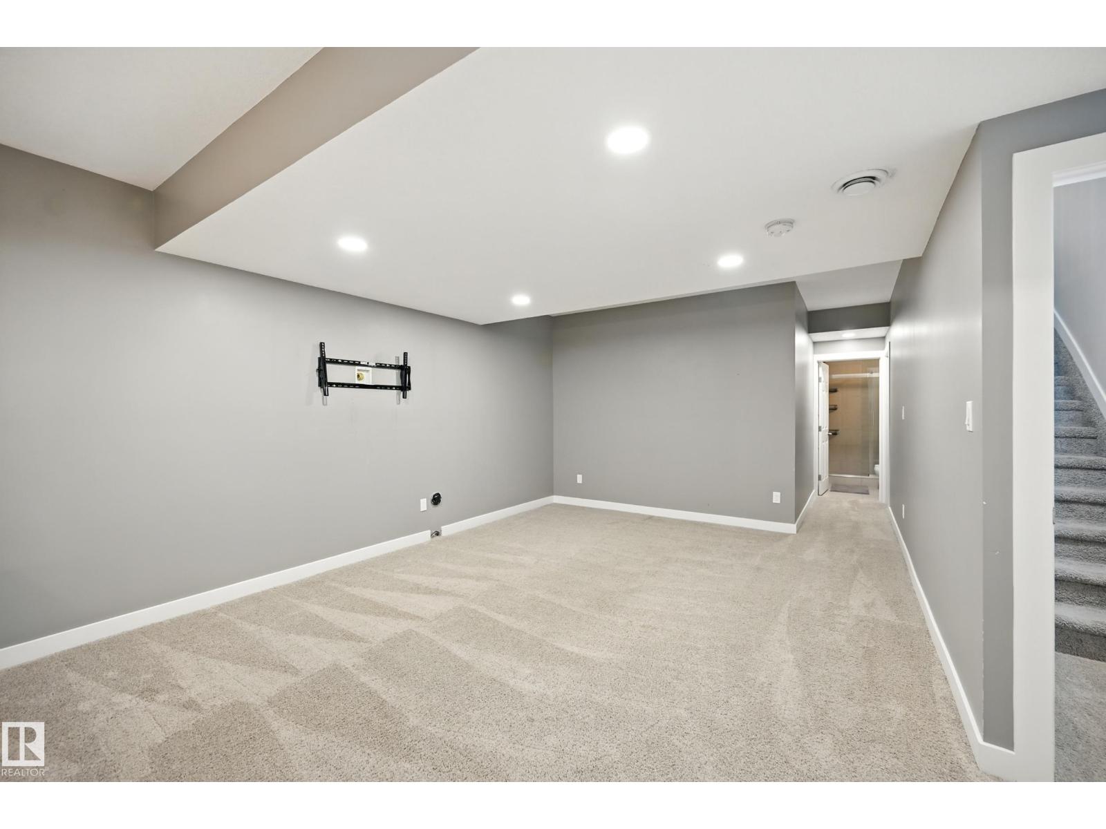 Photo 34 of 16640 14 Av Sw, Edmonton AB