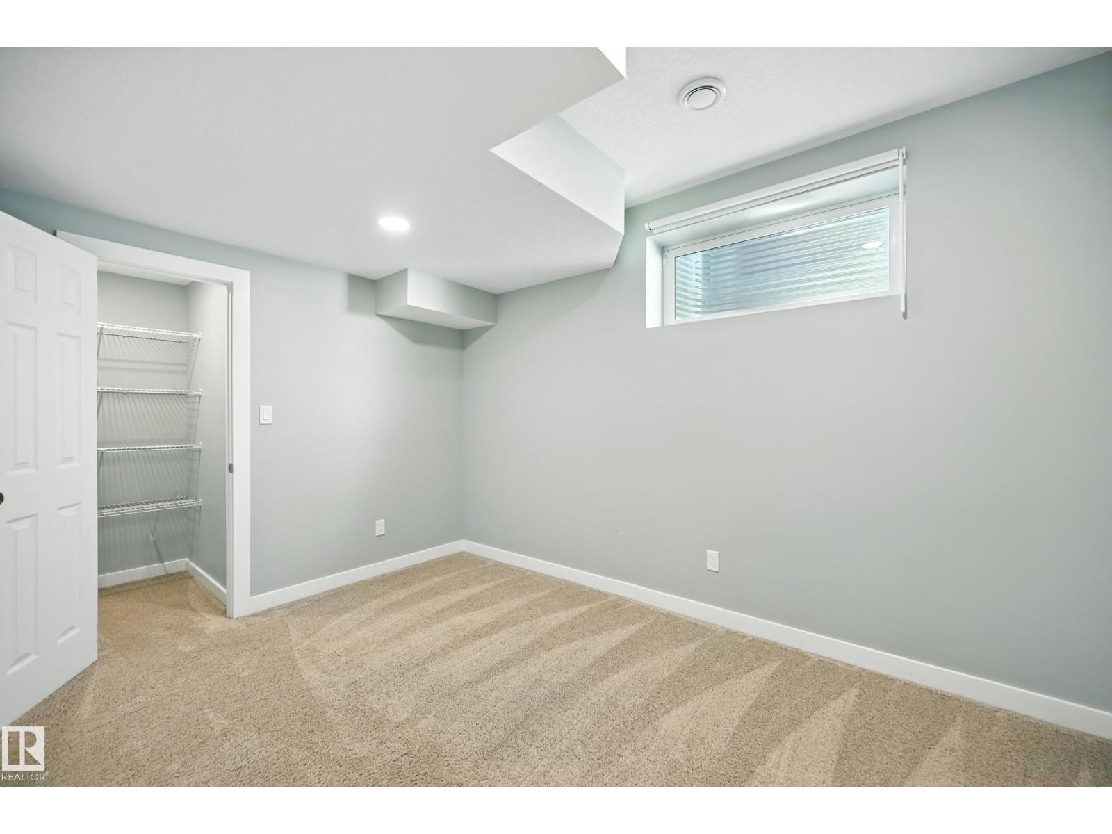 Photo 38 of 16640 14 Av Sw, Edmonton AB
