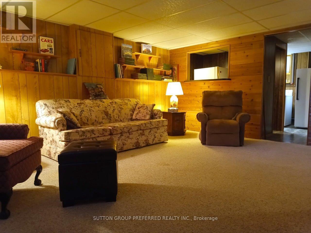 Photo 15 of 566 Albert Boulevard, St Clair ON