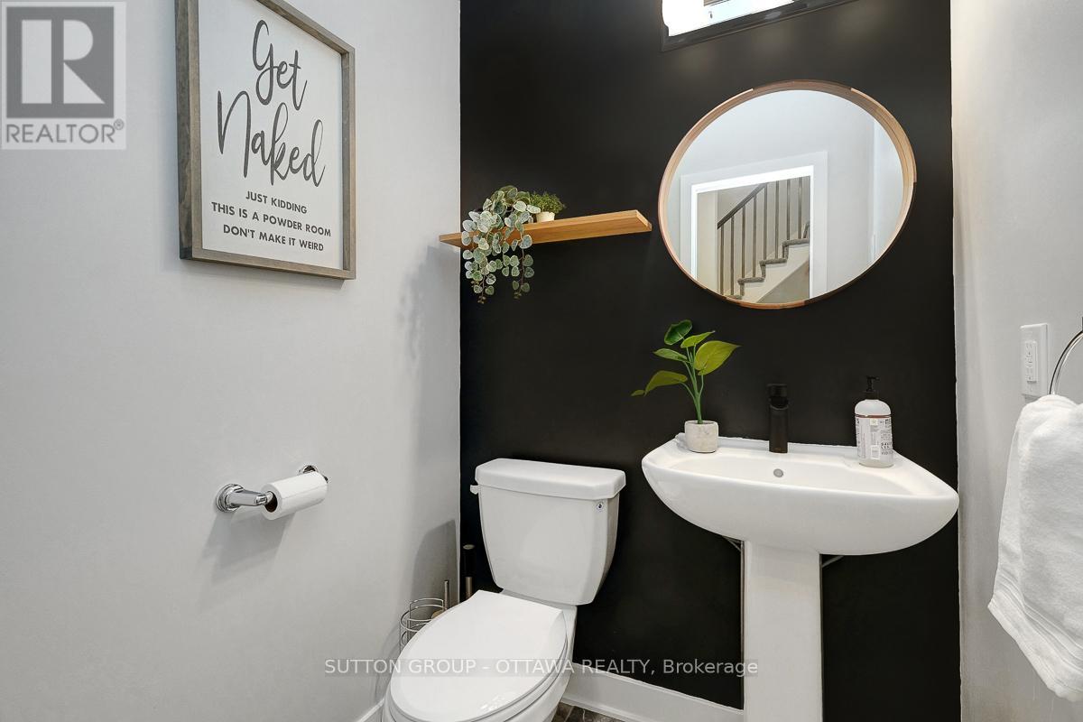 Photo 40 of 4949 Abbott Street E, Ottawa ON