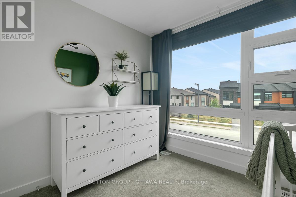 Photo 6 of 4949 Abbott Street E, Ottawa ON