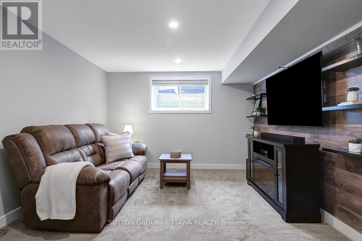 Photo 22 of 4949 Abbott Street E, Ottawa ON
