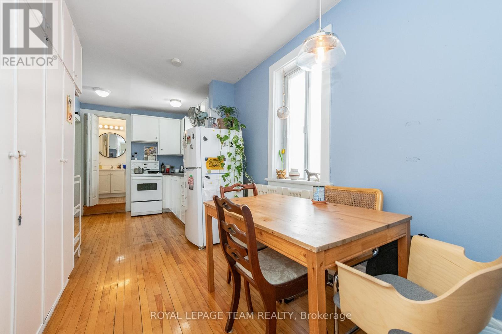 Photo 1 of 721 Cooper Street, Ottawa ON