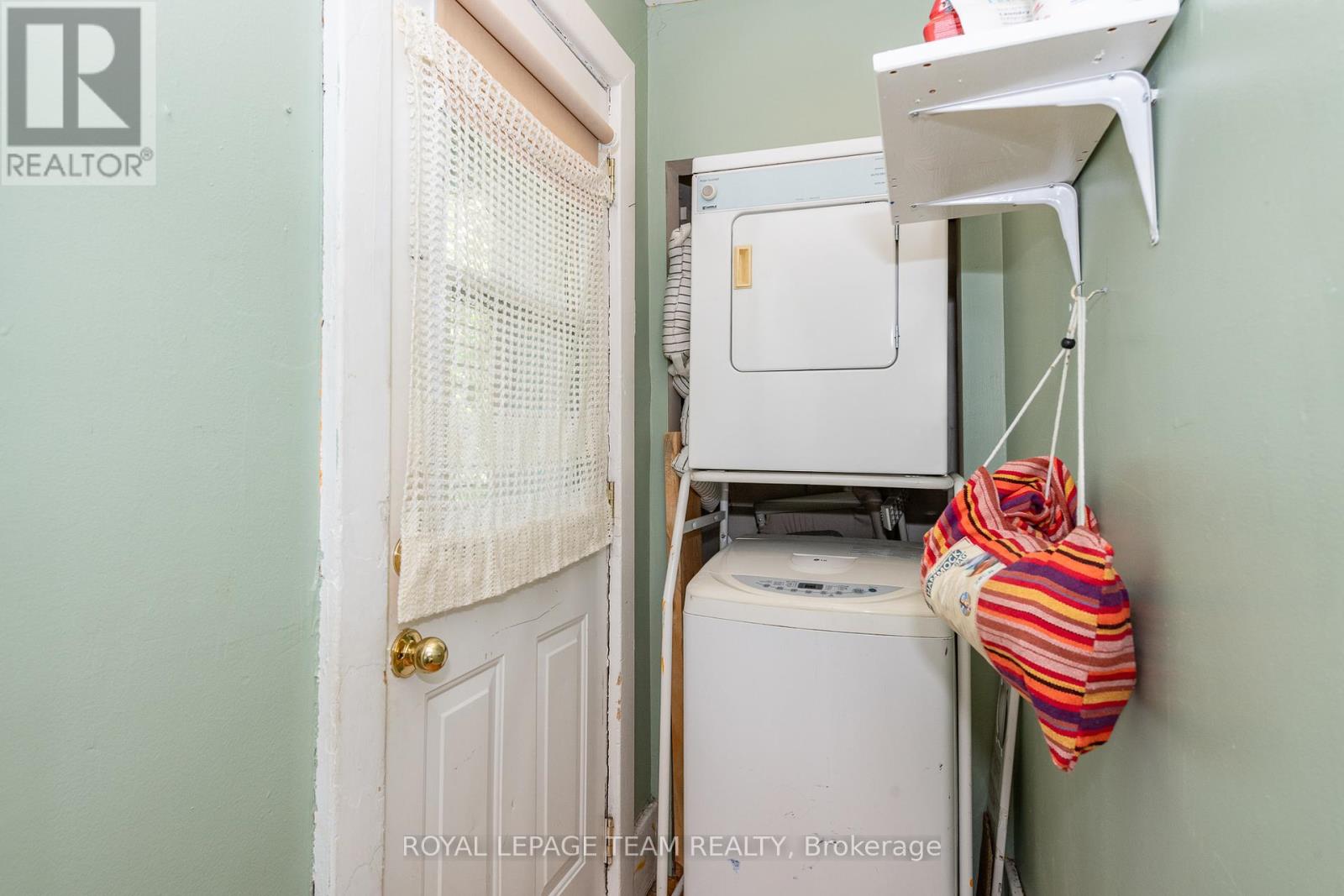 Photo 27 of 721 Cooper Street, Ottawa ON