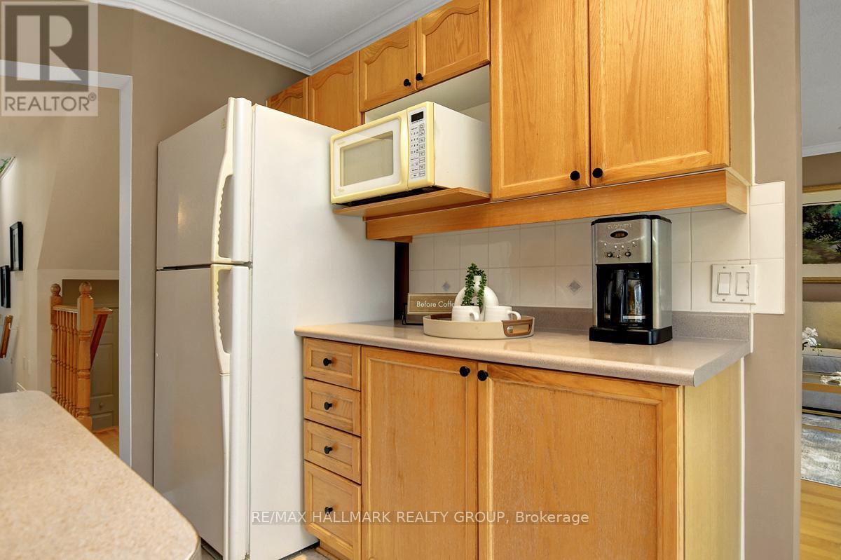 Photo 40 of 1166 Ambercrest Street, Ottawa ON