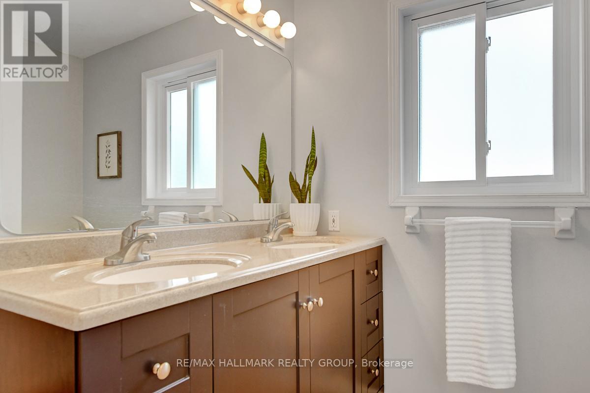 Photo 28 of 1166 Ambercrest Street, Ottawa ON