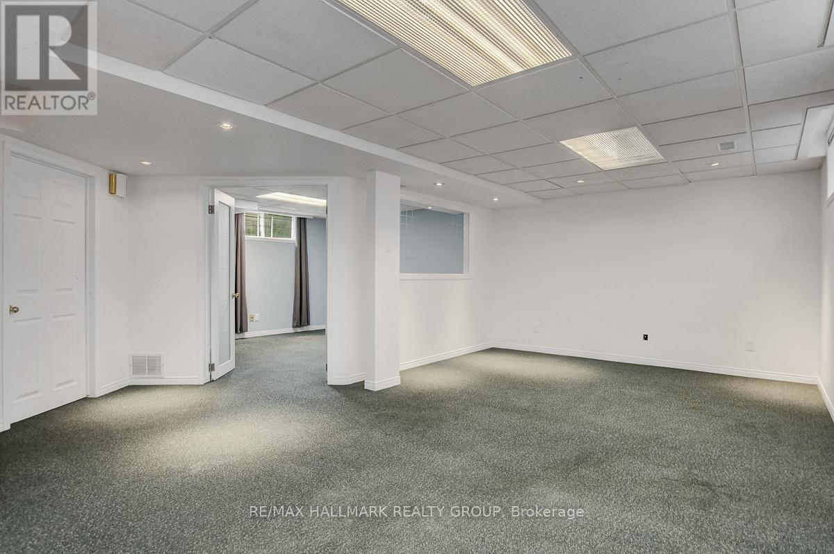 Photo 32 of 1166 Ambercrest Street, Ottawa ON