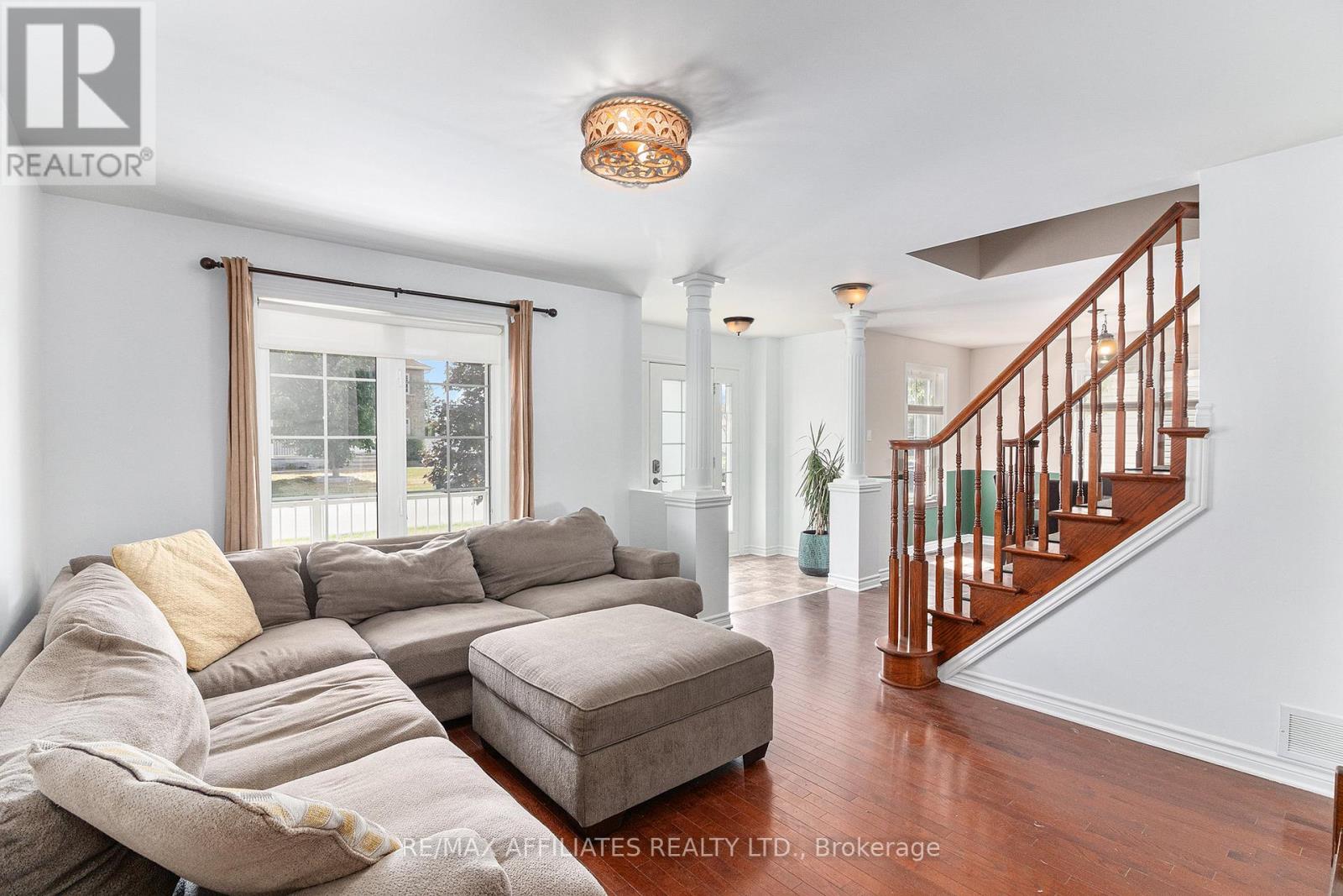 Photo 33 of 34 Oasis Street, The Nation ON