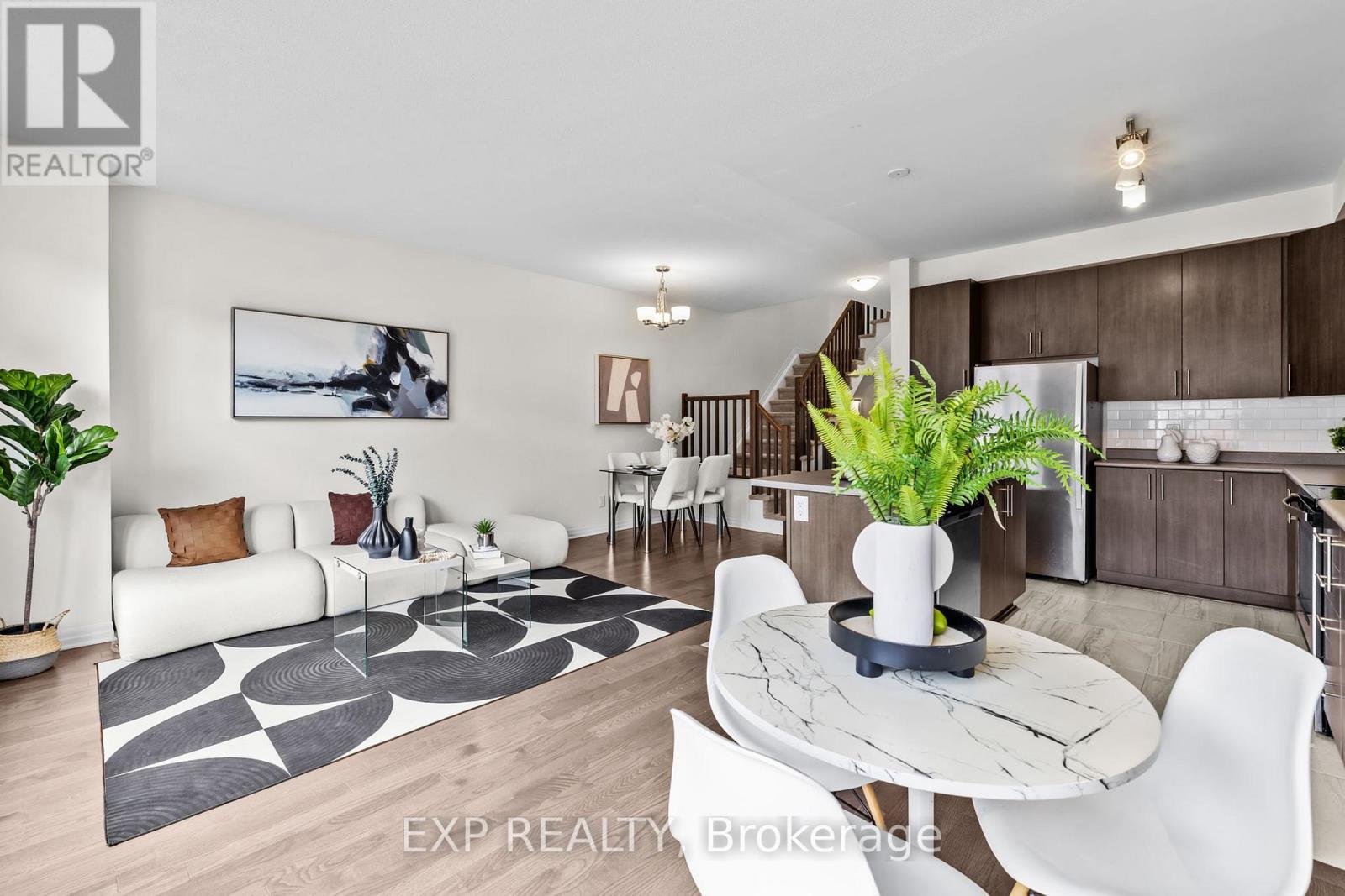 Photo 5 of 157 Overberg Way, Ottawa ON