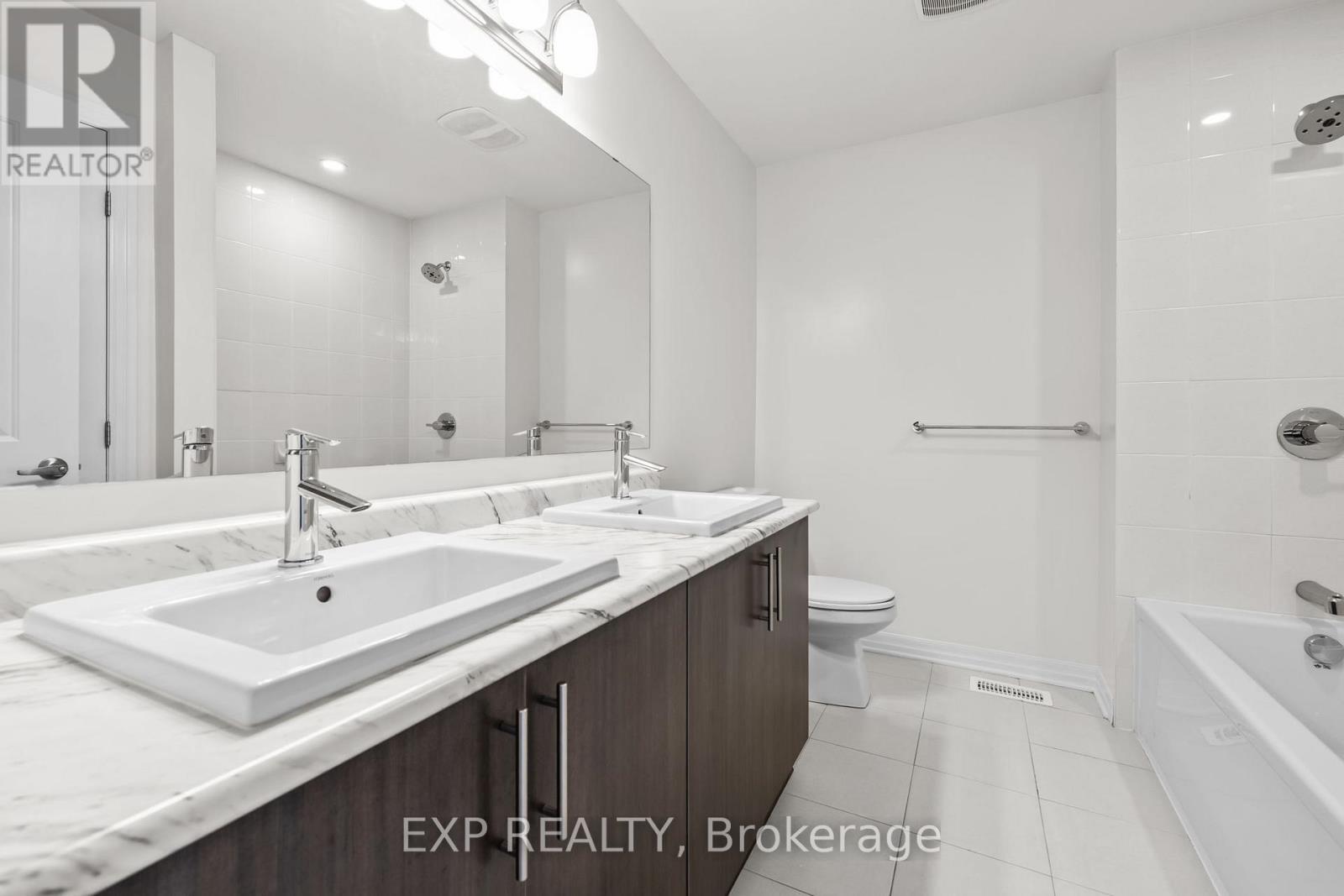 Photo 11 of 157 Overberg Way, Ottawa ON