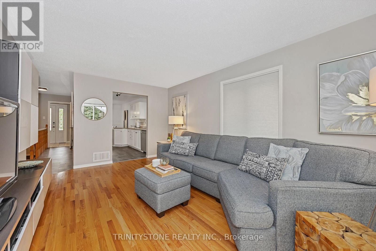 Photo 17 of 6127 Abbott Street E, Ottawa ON