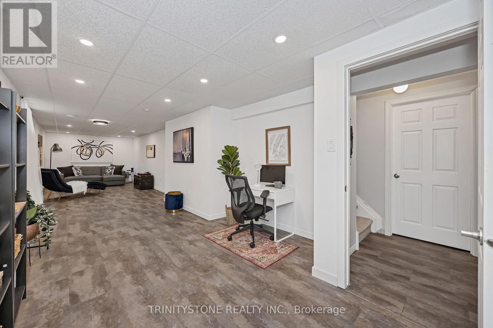 Photo 31 of 6127 Abbott Street E, Ottawa ON