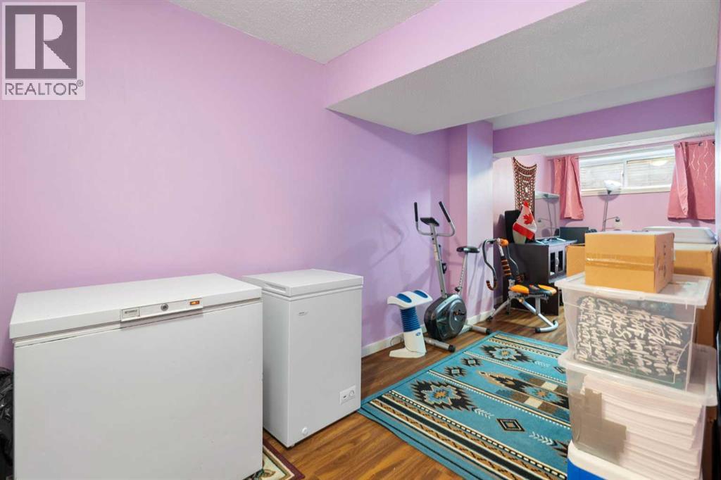 Single Family House for Sale in   Tarawood Lane NE Taradale Calgary 
