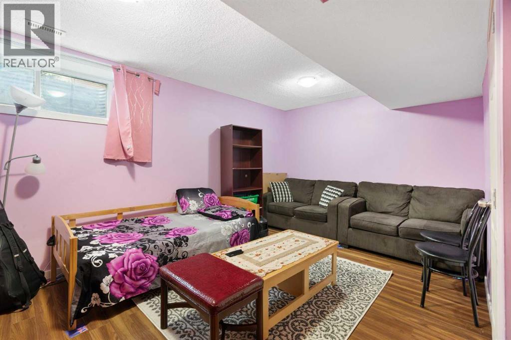 Single Family House for Sale in   Tarawood Lane NE Taradale Calgary 