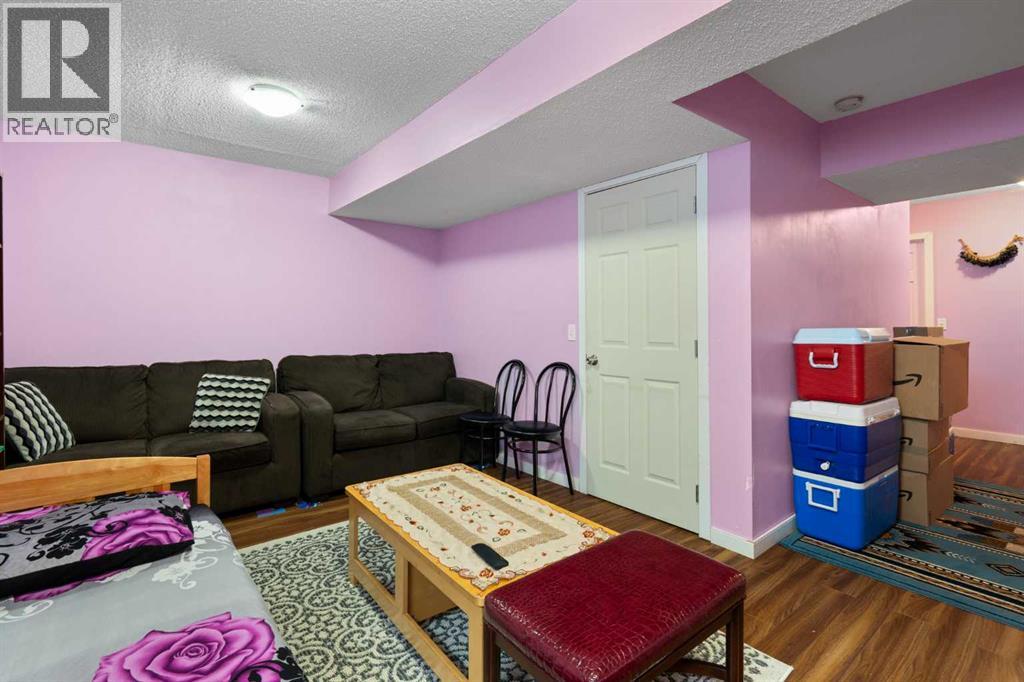 Single Family House for Sale in   Tarawood Lane NE Taradale Calgary 
