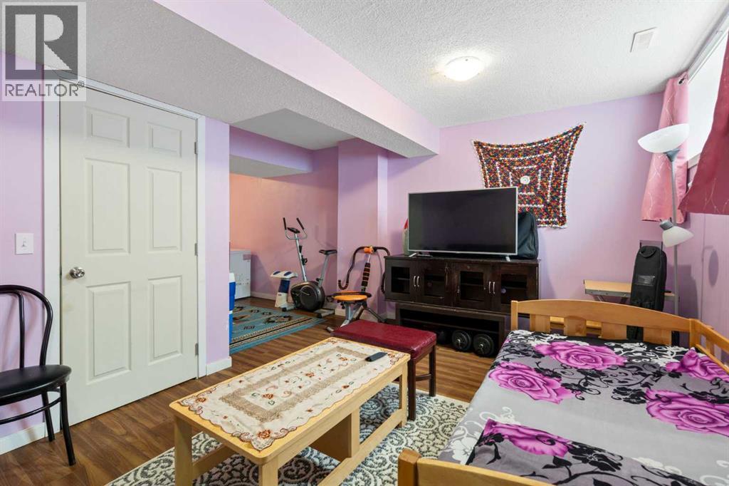 Single Family House for Sale in   Tarawood Lane NE Taradale Calgary 
