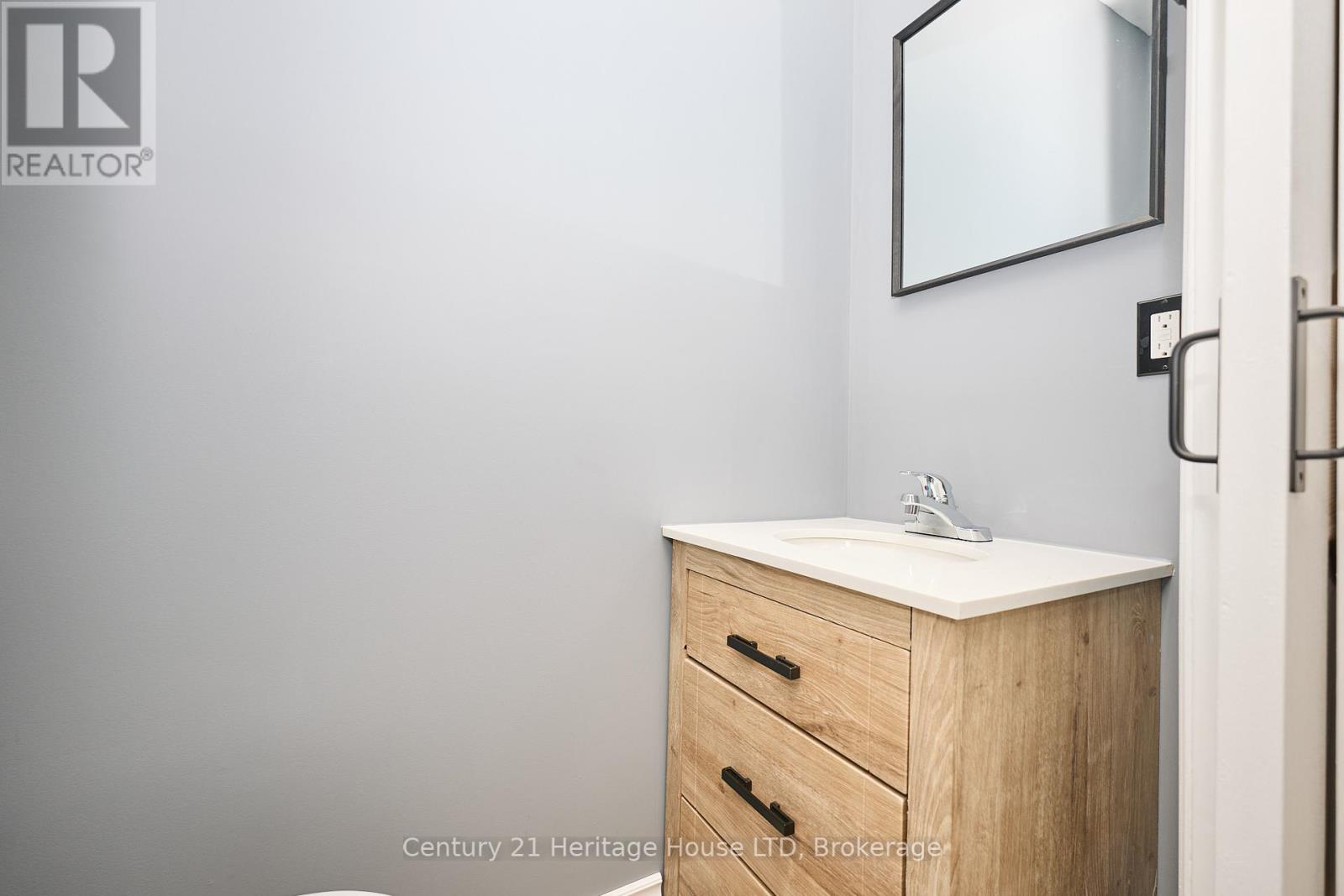 Photo 11 of 36 Dodds Court Court, Fort Erie ON