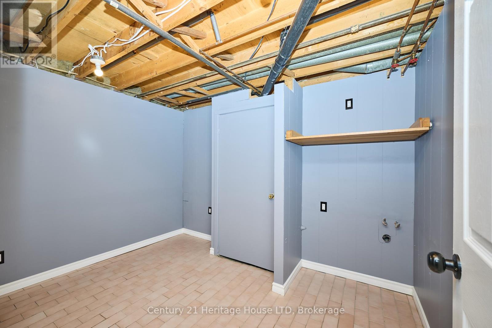 Photo 25 of 36 Dodds Court Court, Fort Erie ON
