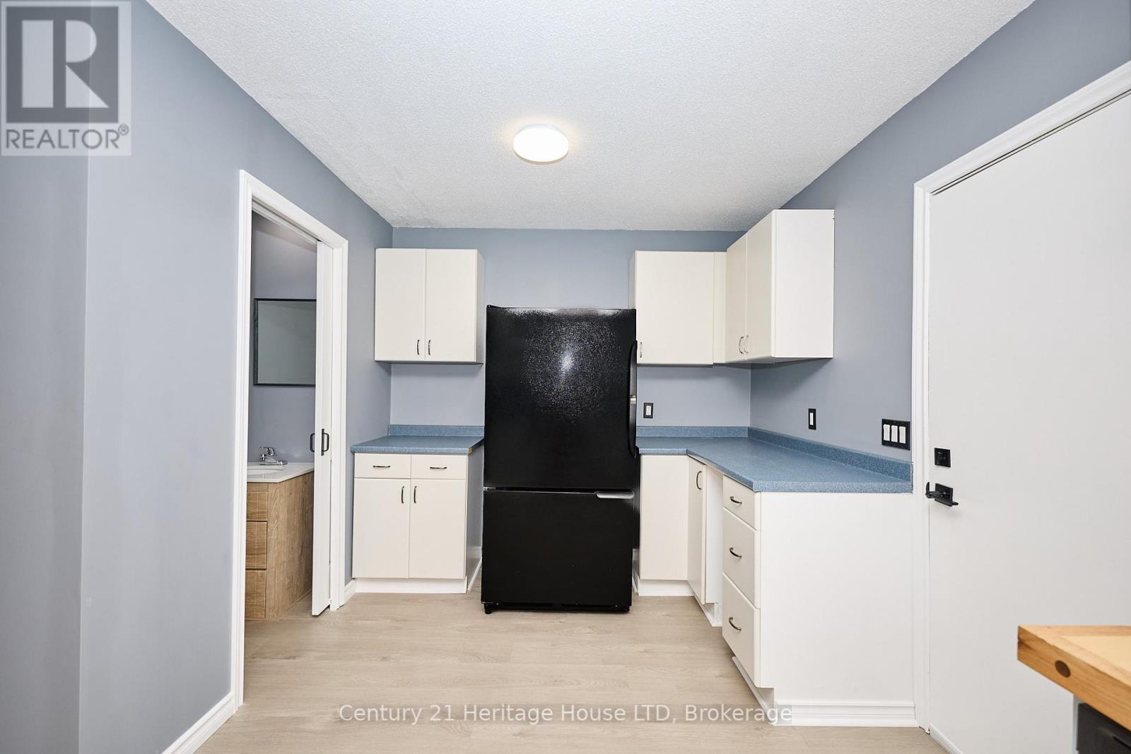 Photo 5 of 36 Dodds Court Court, Fort Erie ON