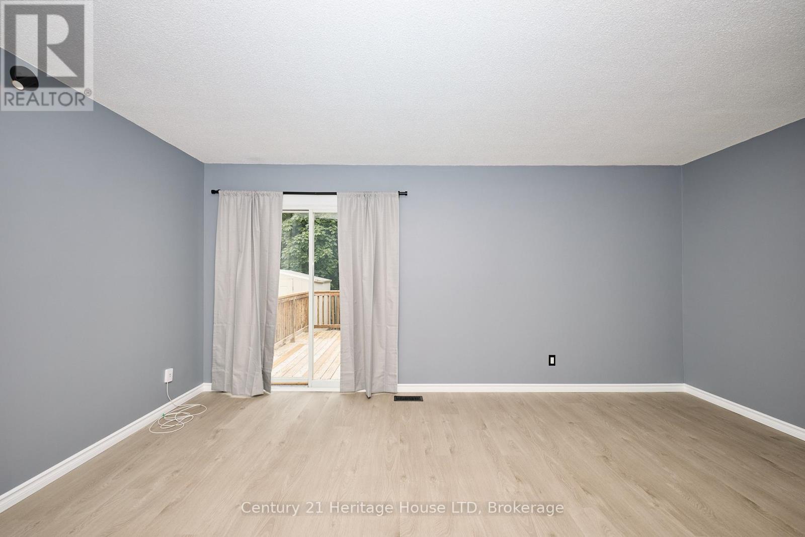 Photo 9 of 36 Dodds Court Court, Fort Erie ON