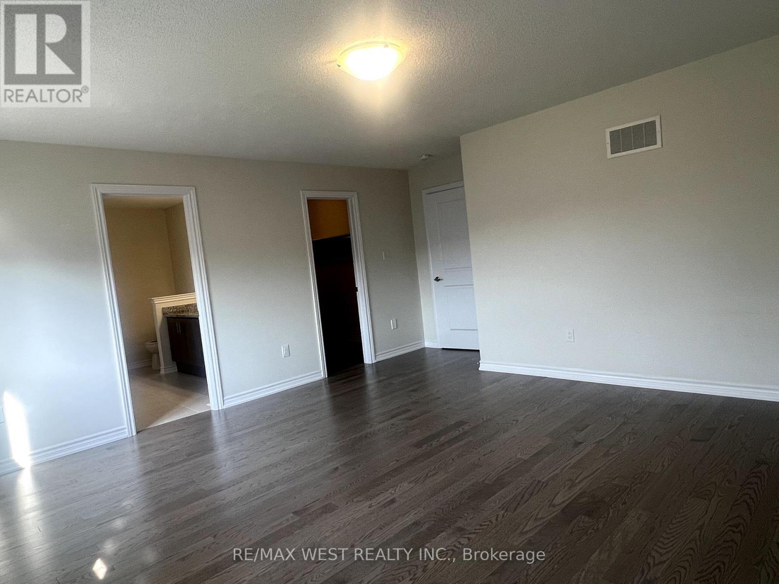 Photo 7 of 88 Strickland Avenue, Brantford ON