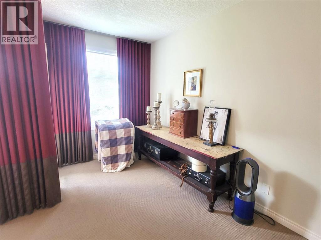 Single Family House for Sale in    Avenue SW Erlton Calgary 