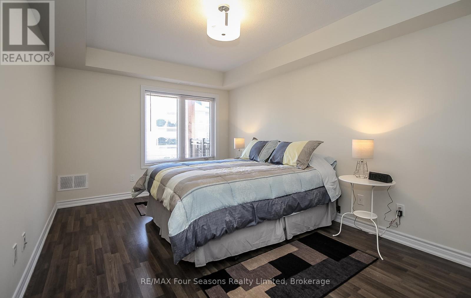 Photo 16 of 207 5 Anchorage Crescent, Collingwood ON