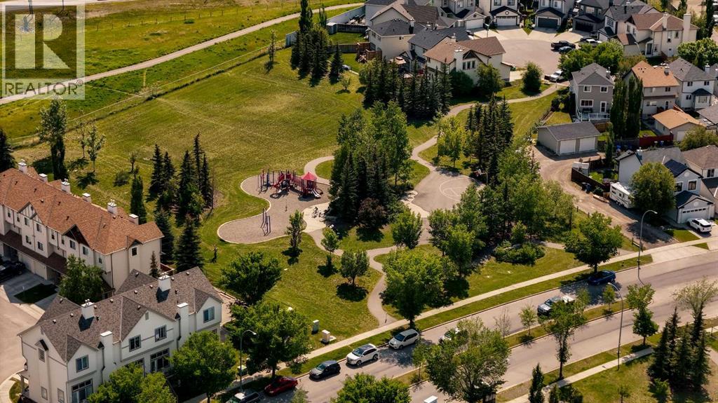 Single Family House 4 Level for Sale in  Copperfield Lane SE Copperfield Calgary 