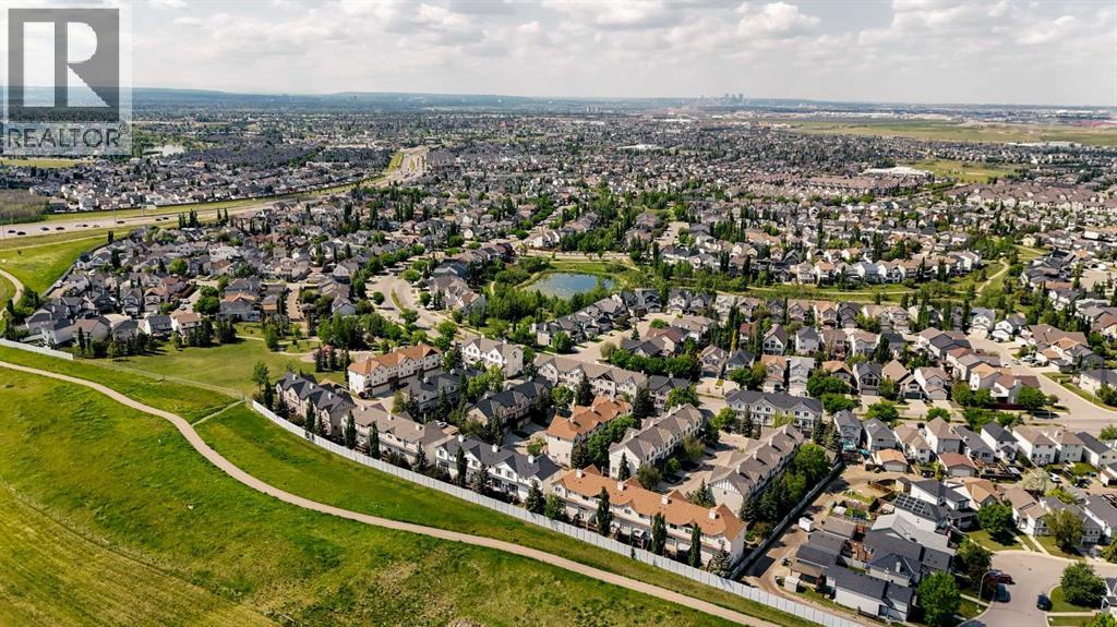 Single Family House 4 Level for Sale in  Copperfield Lane SE Copperfield Calgary 