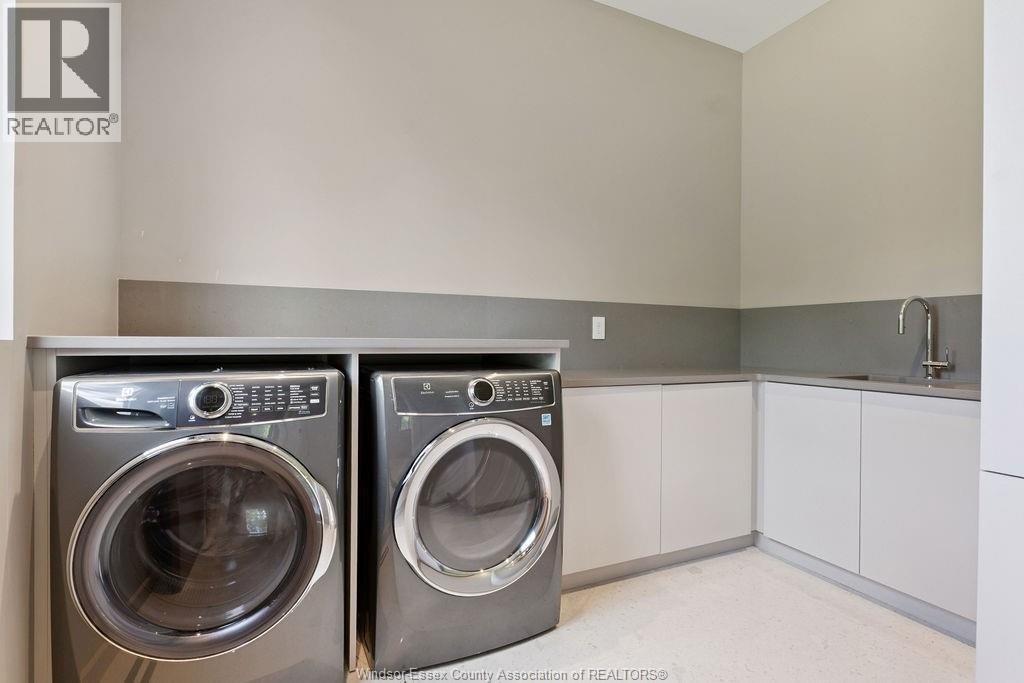 Photo 25 of 152 Grandview Avenue, Kingsville ON