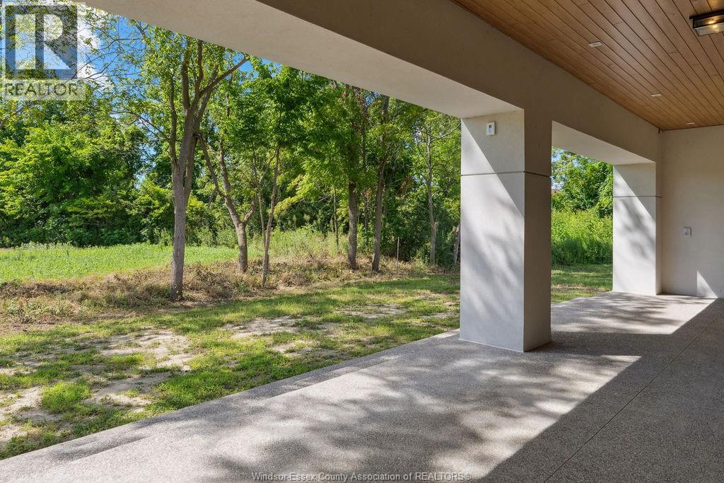 Photo 47 of 152 Grandview Avenue, Kingsville ON