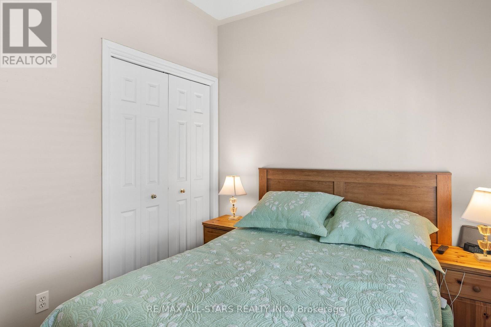 Photo 7 of 11 111 Colborne Street, Kawartha Lakes ON