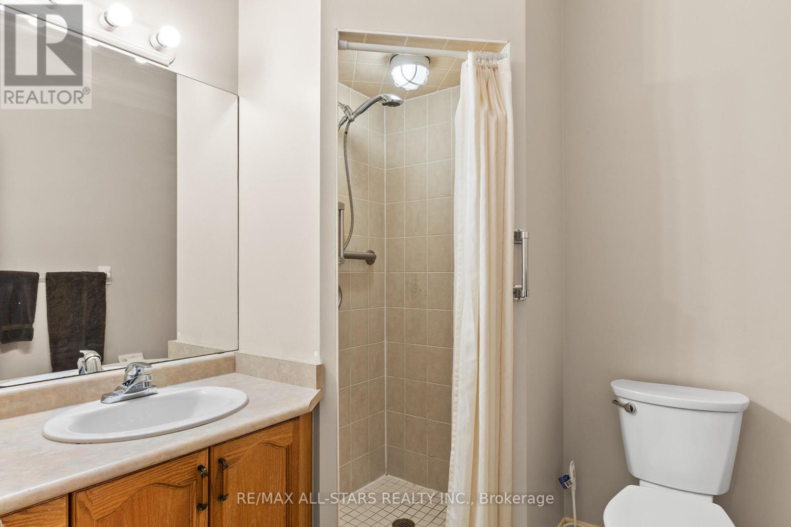 Photo 27 of 11 111 Colborne Street, Kawartha Lakes ON