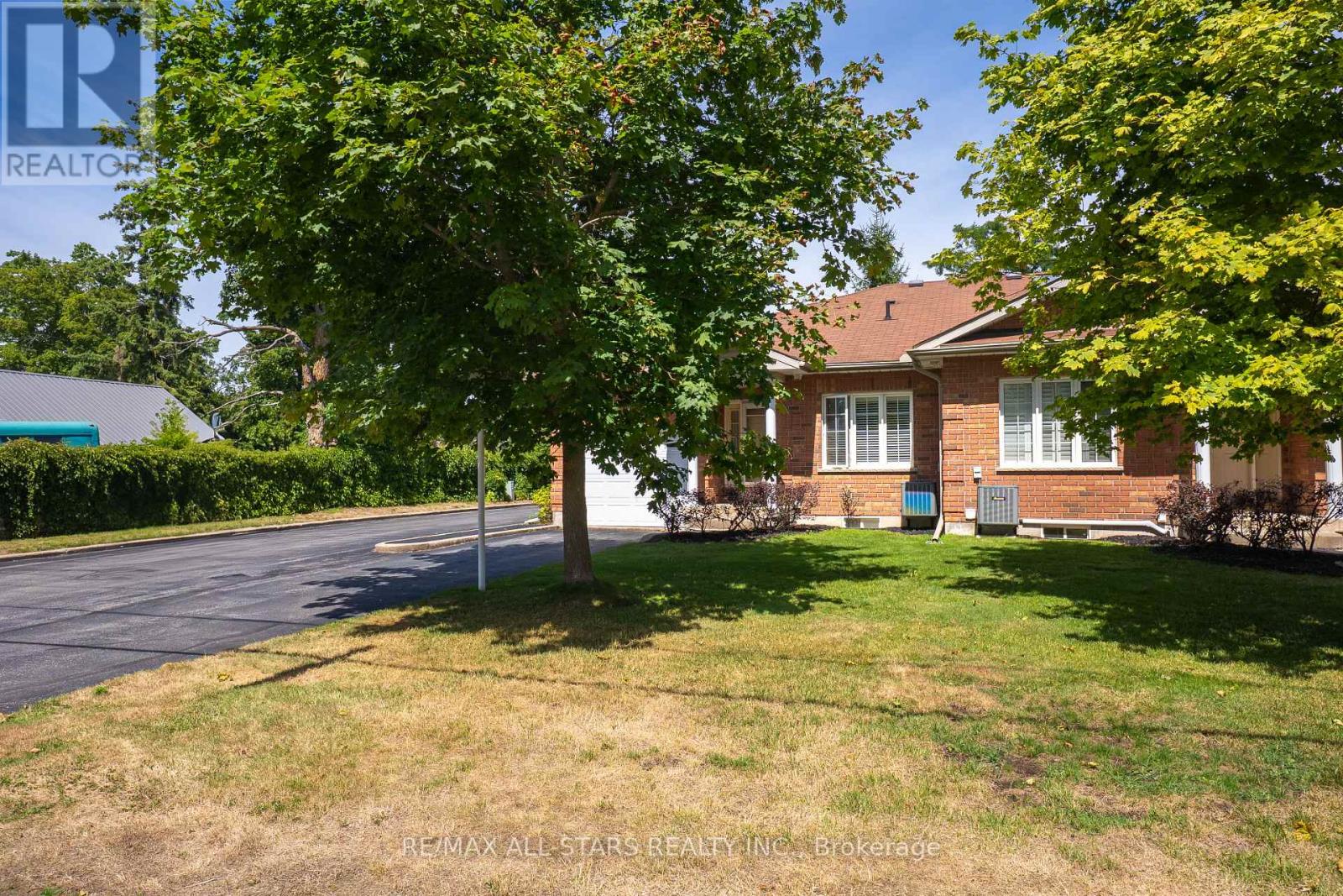 Photo 13 of 11 111 Colborne Street, Kawartha Lakes ON