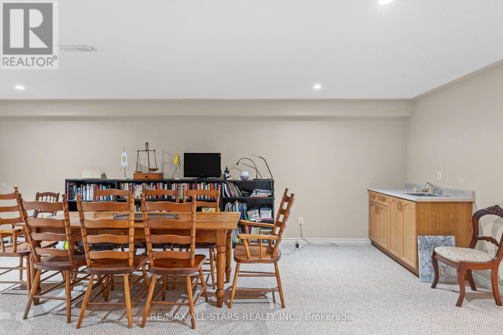 Photo 14 of 11 111 Colborne Street, Kawartha Lakes ON