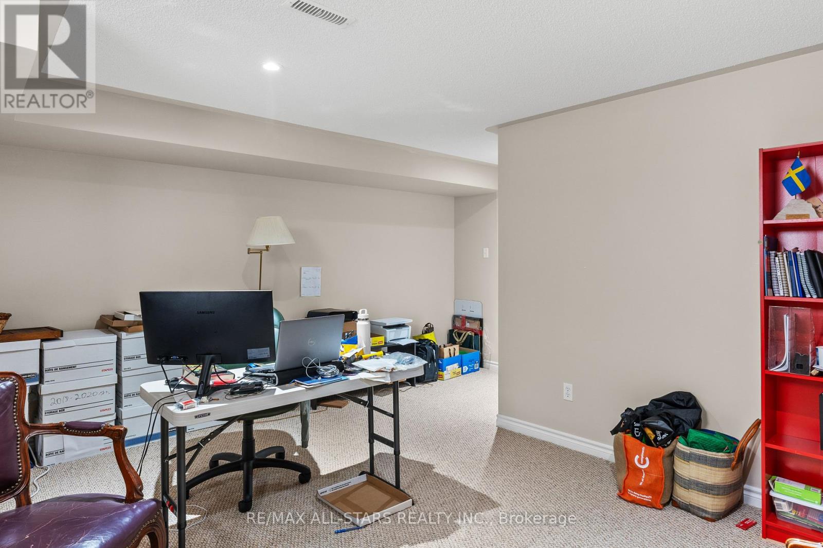 Photo 5 of 11 111 Colborne Street, Kawartha Lakes ON