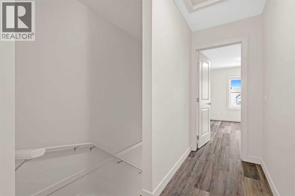 Single Family House for Sale in   Evanscrest Mews NW Evanston Calgary 