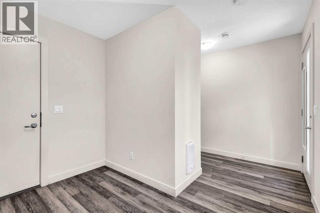 Single Family House for Sale in   Evanscrest Mews NW Evanston Calgary 