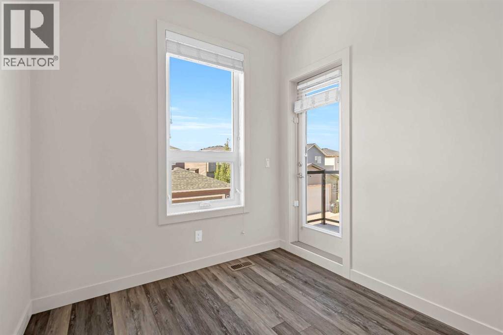 Single Family House for Sale in   Evanscrest Mews NW Evanston Calgary 