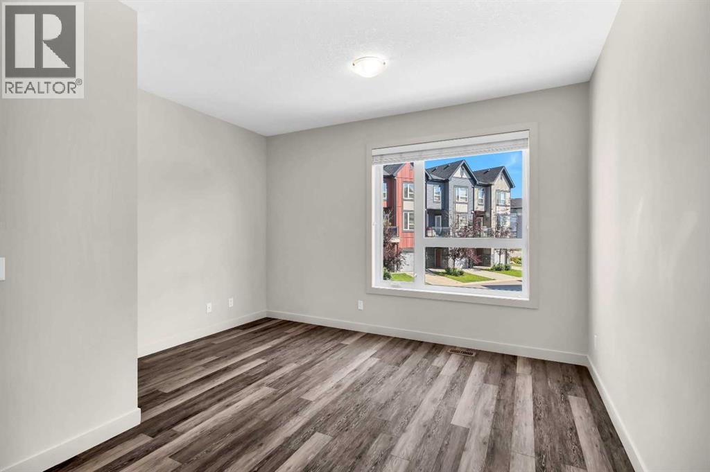 Single Family House for Sale in   Evanscrest Mews NW Evanston Calgary 