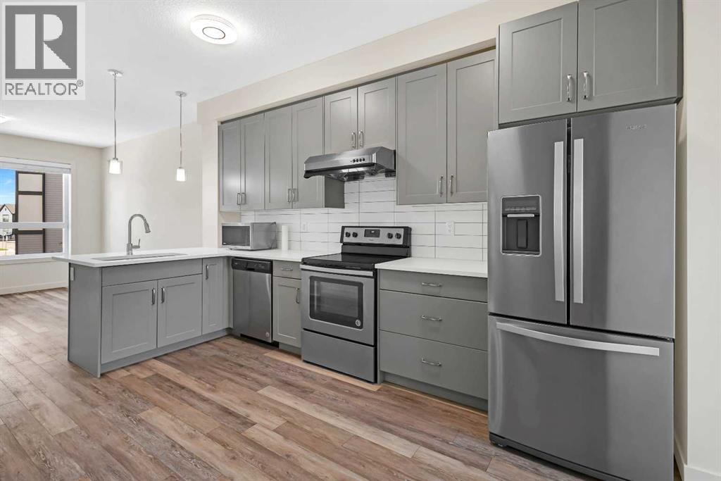 Single Family House for Sale in   Evanscrest Mews NW Evanston Calgary 