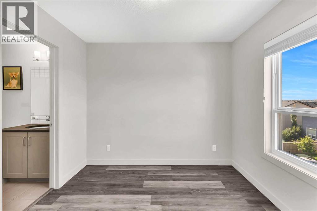 Single Family House for Sale in   Evanscrest Mews NW Evanston Calgary 