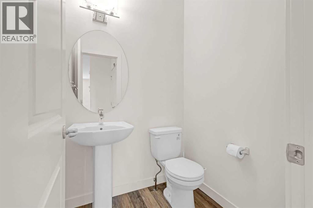 Single Family House for Sale in   Evanscrest Mews NW Evanston Calgary 