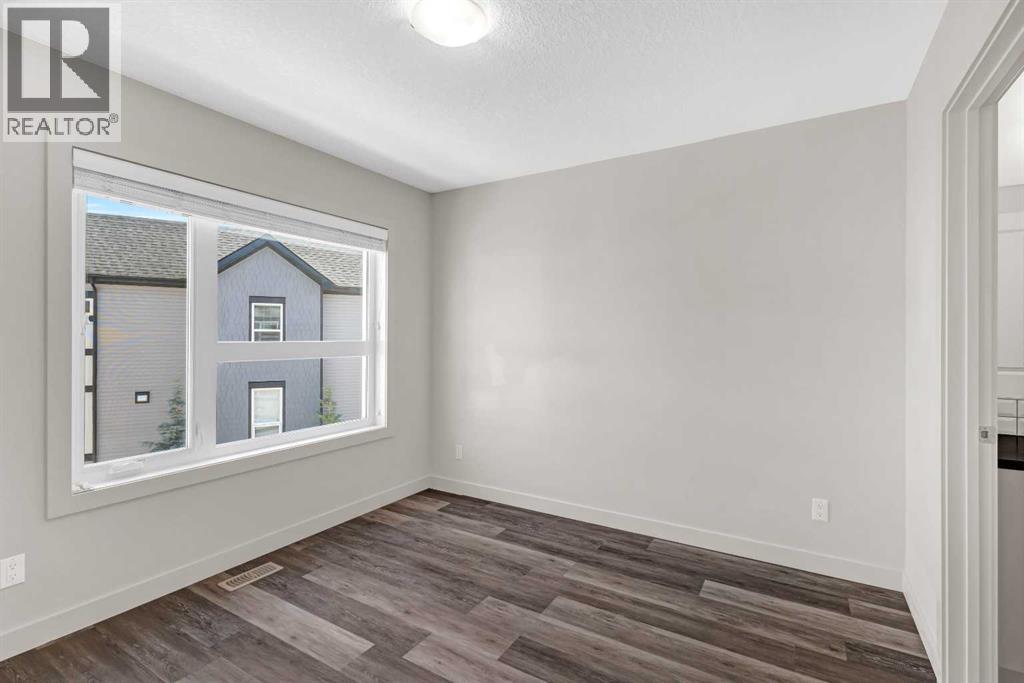 Single Family House for Sale in   Evanscrest Mews NW Evanston Calgary 