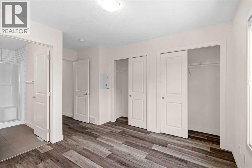 Single Family House for Sale in   Evanscrest Mews NW Evanston Calgary 