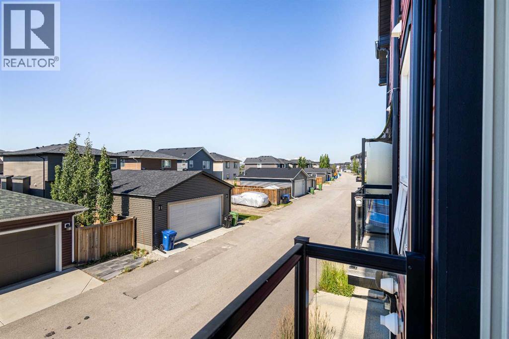 Single Family House for Sale in   Evanscrest Mews NW Evanston Calgary 