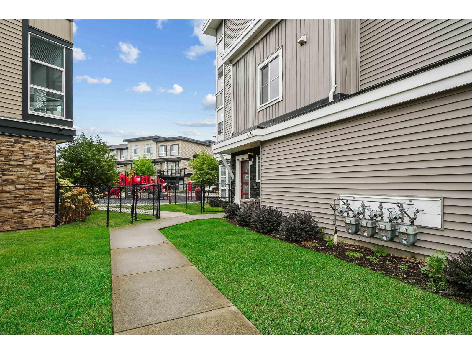 Photo 9 of 42 8413 Midtown Way Chilliwack Proper South, Chilliwack BC