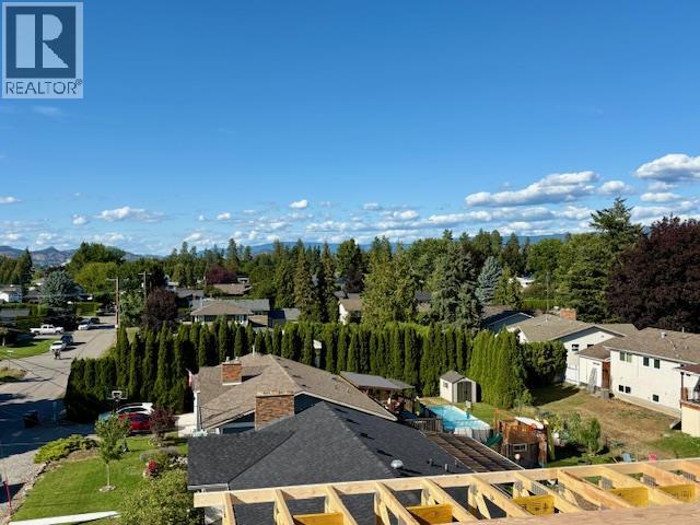 2 4495 Walker Road, Kelowna