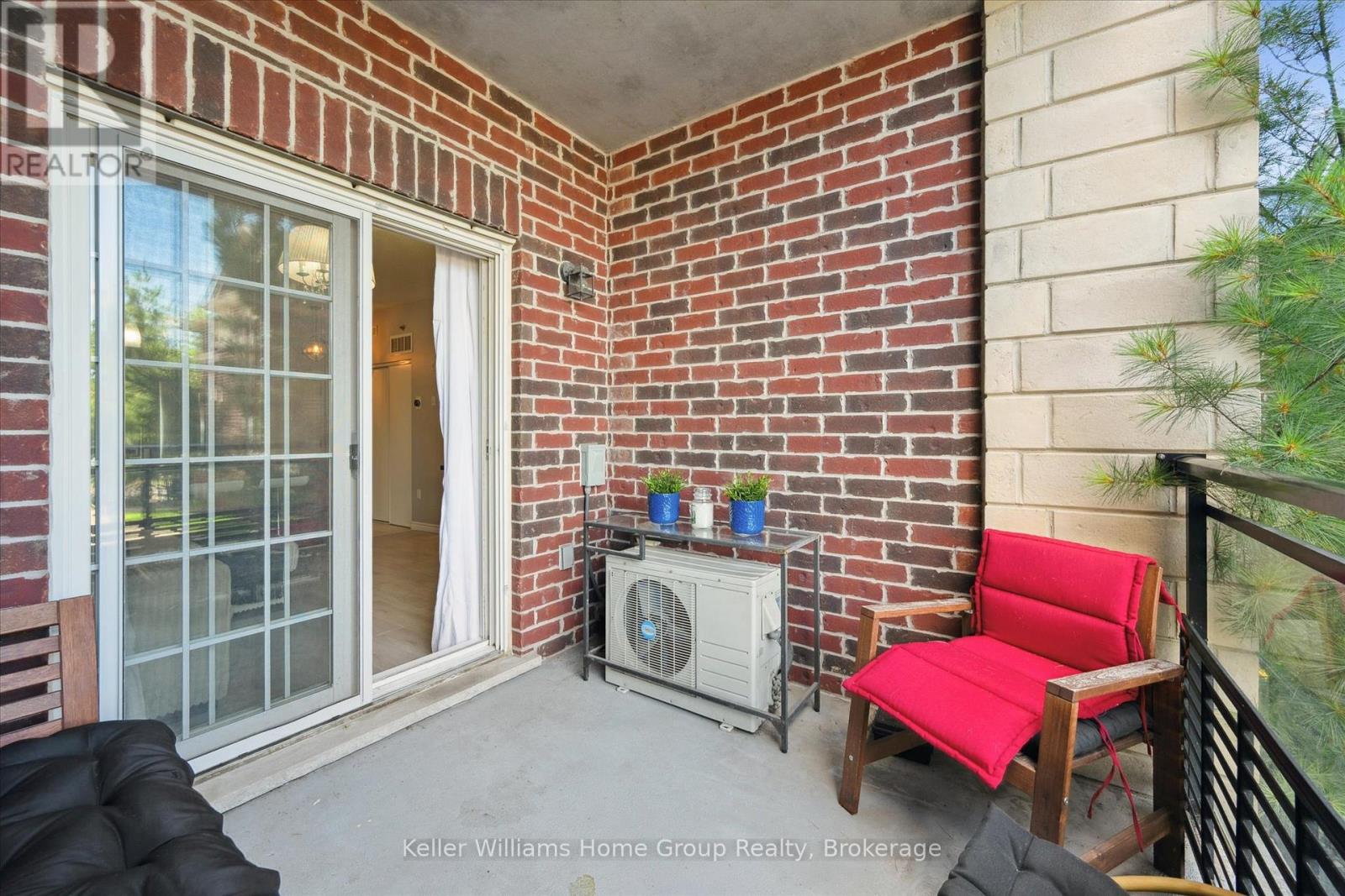 Photo 16 of 104 1440 Gordon Street, Guelph ON